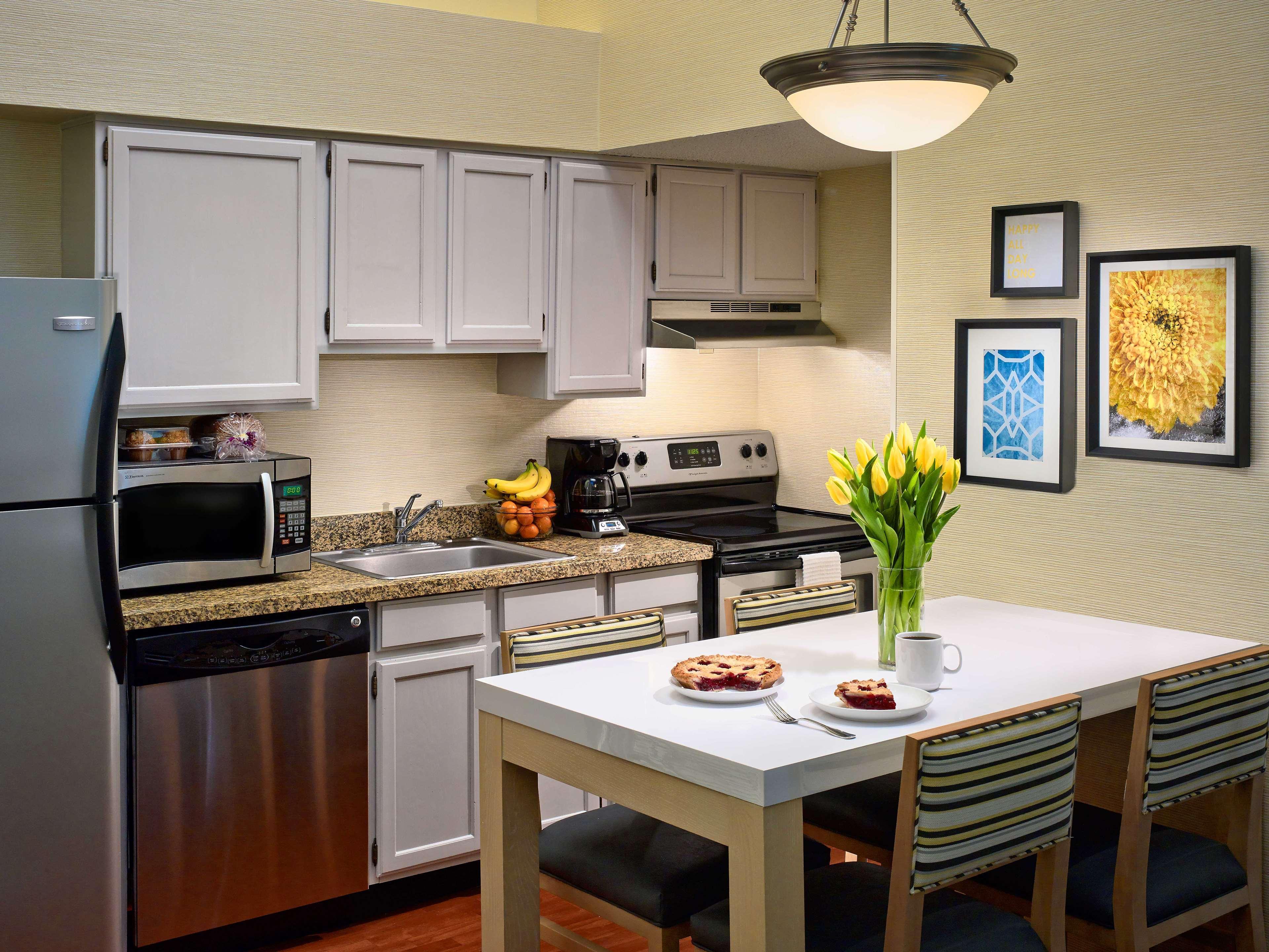 Sonesta Es Suites Cleveland Westlake Exterior photo