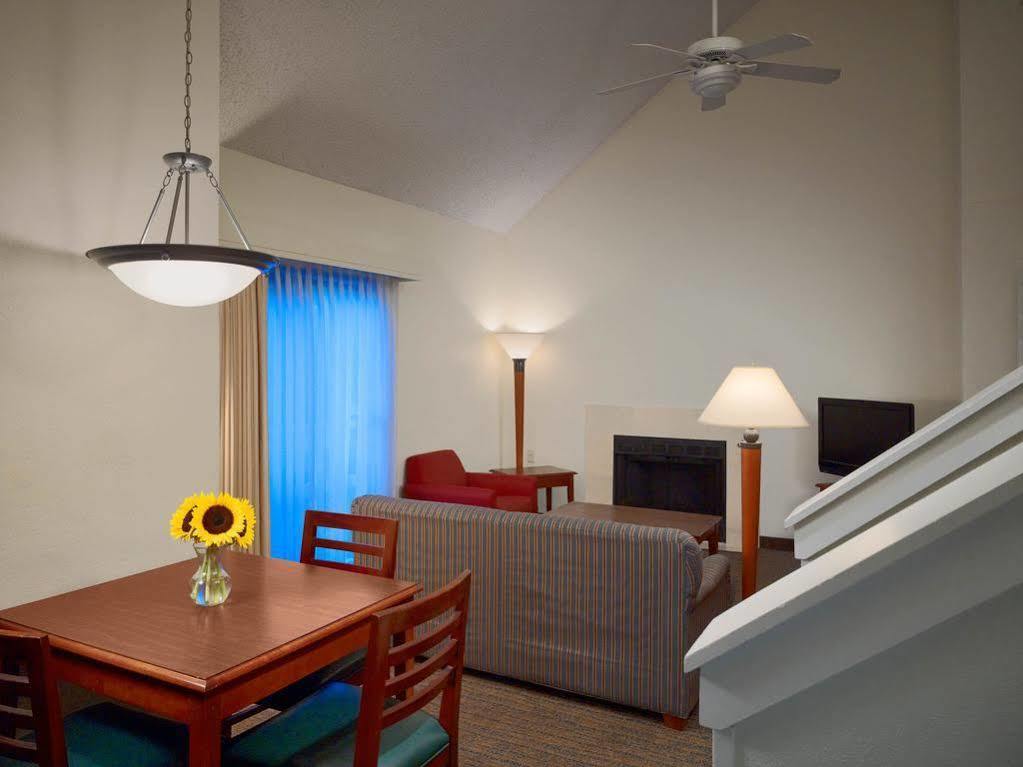 Sonesta Es Suites Cleveland Westlake Exterior photo